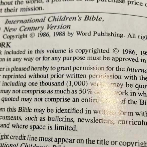 Vintage 1986 - 1988. Holy Bible “ International Children’s “ with many pictures - Picture 5 of 13